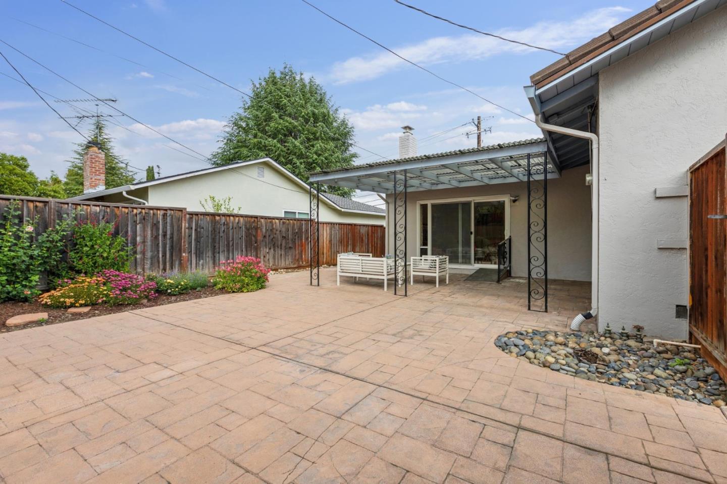 1087 South Stelling Road Cupertino, CA 95014 - Photo 16 of 22