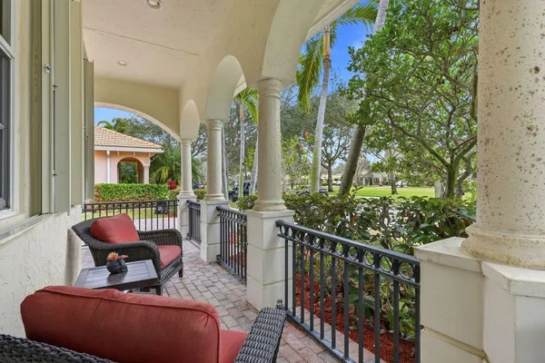 $875,000 | 123 Via Santa Cruz, Jupiter, FL 33458