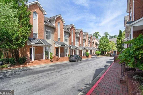 $2,358 | 100 Ladson Court, Unit 525, Decatur, GA 30033