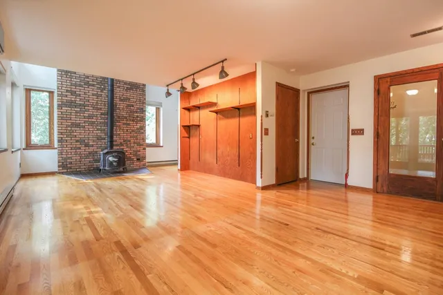 $549,900 | N4522 Park, Cambridge, WI 53523