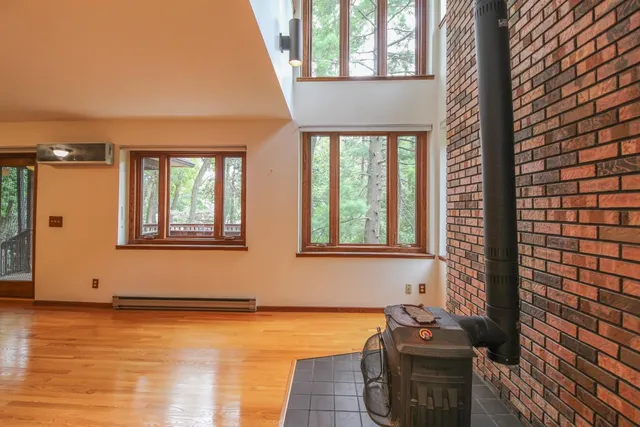 $549,900 | N4522 Park, Cambridge, WI 53523