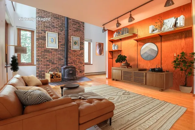 $549,900 | N4522 Park, Cambridge, WI 53523