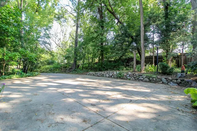 $549,900 | N4522 Park, Cambridge, WI 53523