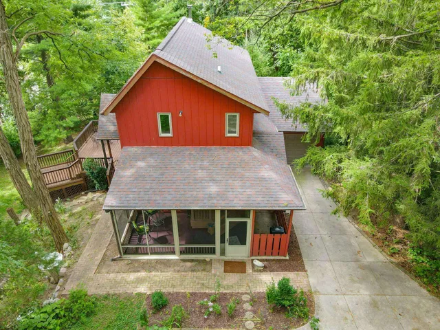 $549,900 | N4522 Park, Cambridge, WI 53523