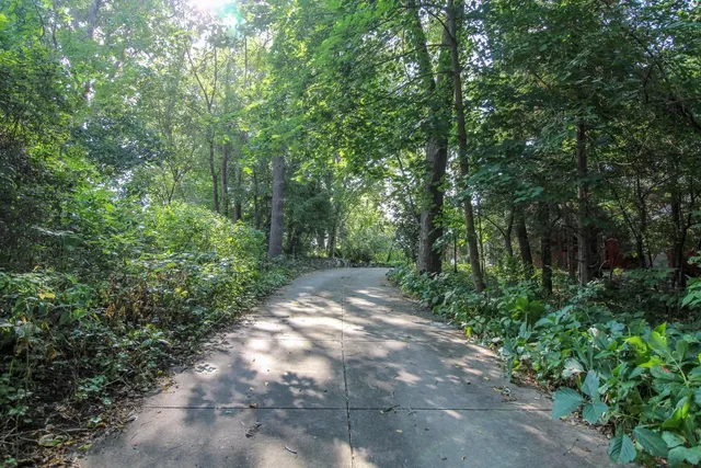 $549,900 | N4522 Park, Cambridge, WI 53523