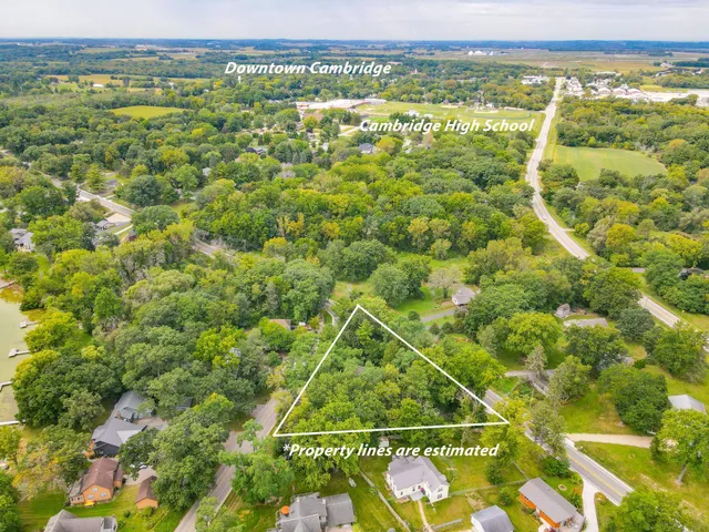 $549,900 | N4522 Park, Cambridge, WI 53523