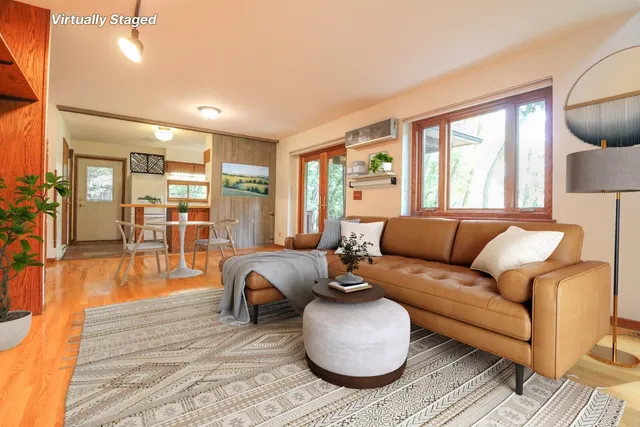 $549,900 | N4522 Park, Cambridge, WI 53523