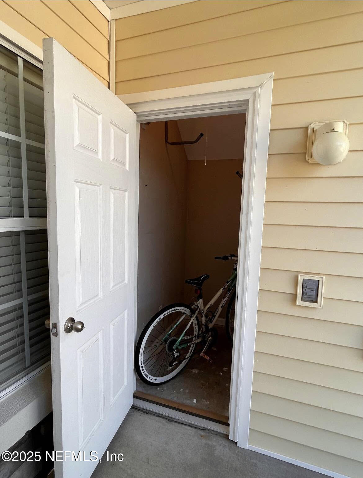 2200 Marsh Hawk Lane, Unit 402 Fleming Island, FL 32003 - Photo 2 of 8 9ADCFCCA-FD67-41DD-9E98-03AE035E0586