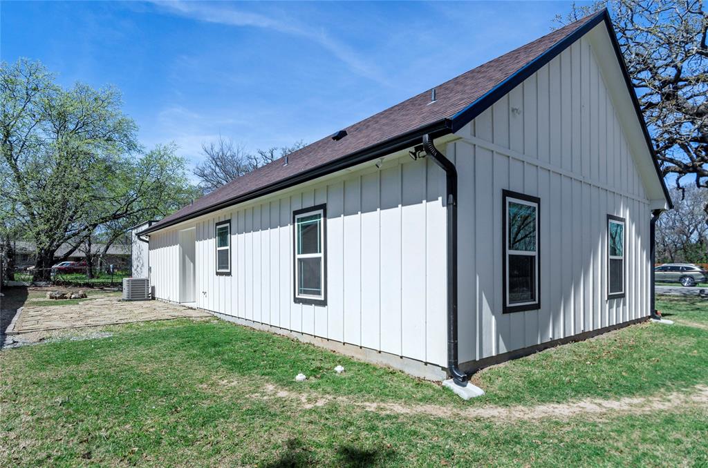210 Stevens Street Bridgeport, TX 76426 - Photo 24 of 31