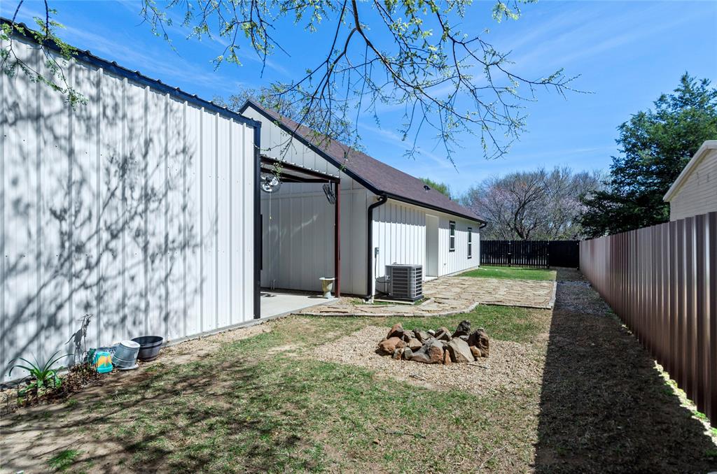 210 Stevens Street Bridgeport, TX 76426 - Photo 27 of 31