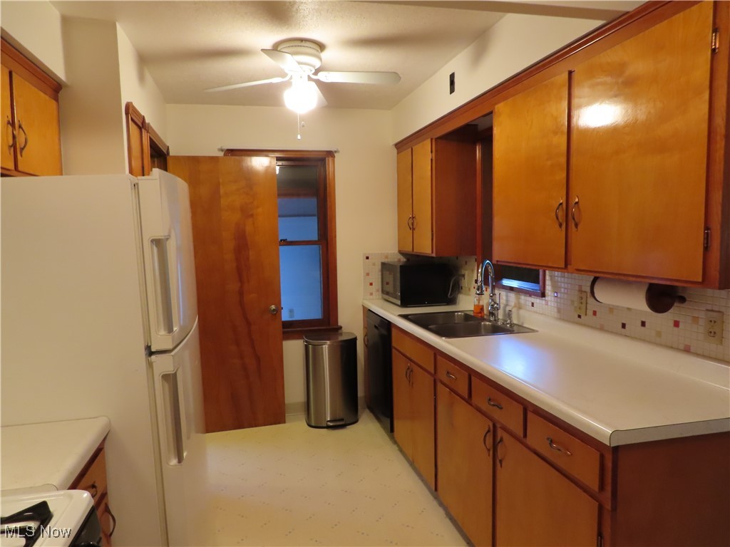 24360 Maple Ridge Road North Olmsted, OH 44070 - Photo 6 of 49 Gallery Image 6