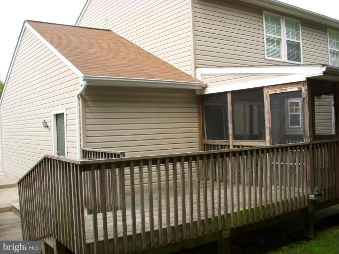 8919 Mayflower Road Rosedale, MD 21237 - Photo 8 of 10 Deck
