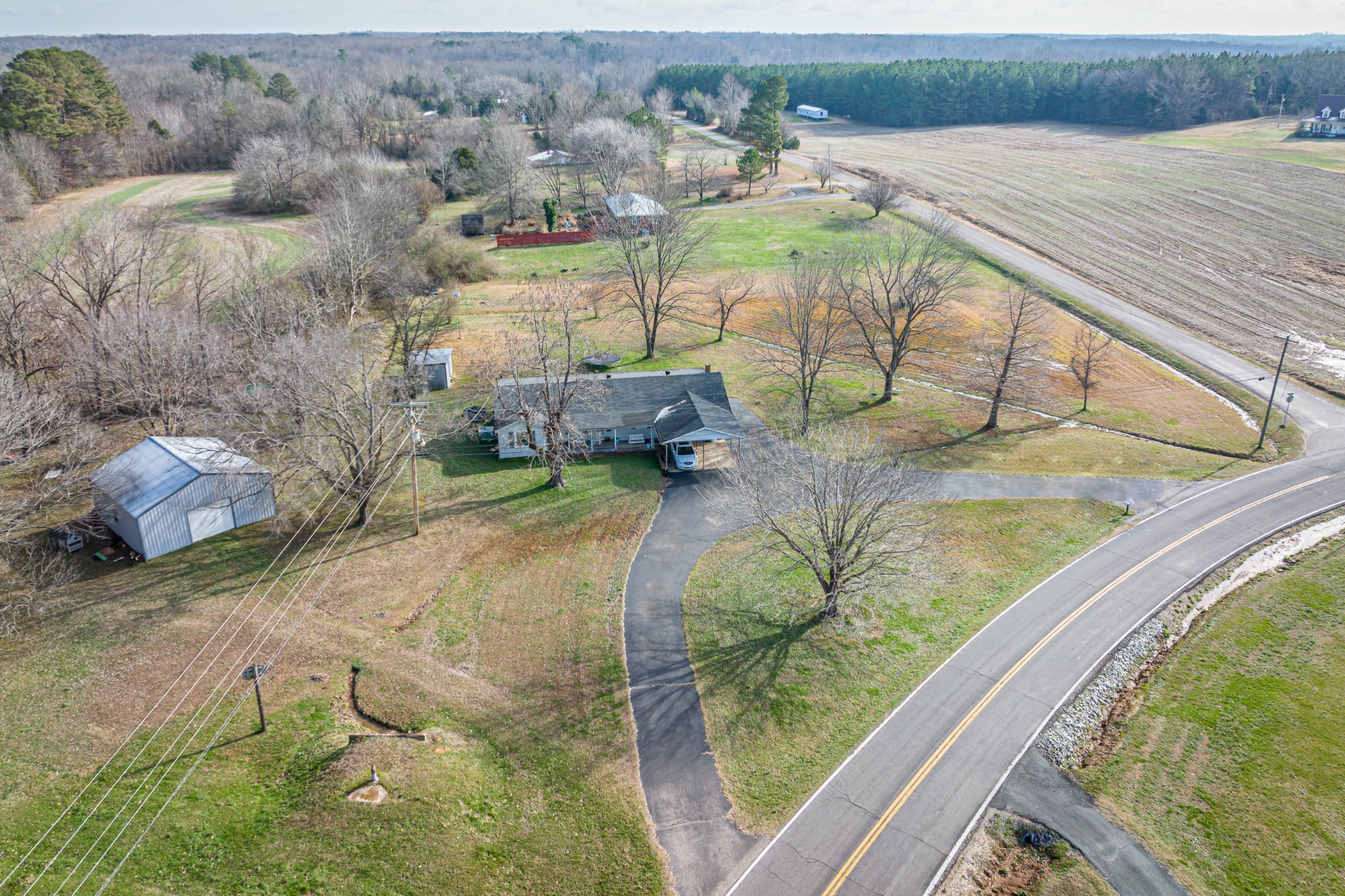 1137 Beacon Road Parsons, TN 38363 - Photo 1 of 30
