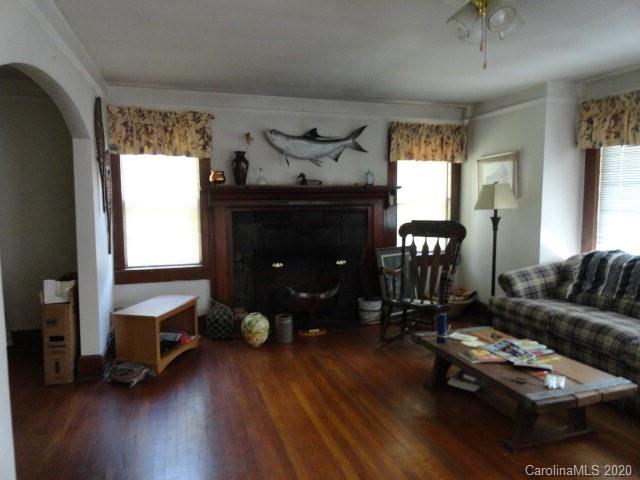 5215 Double Island Road Green Mountain, NC 28740 - Photo 5 of 14 a living room with furniture and wooden floor
