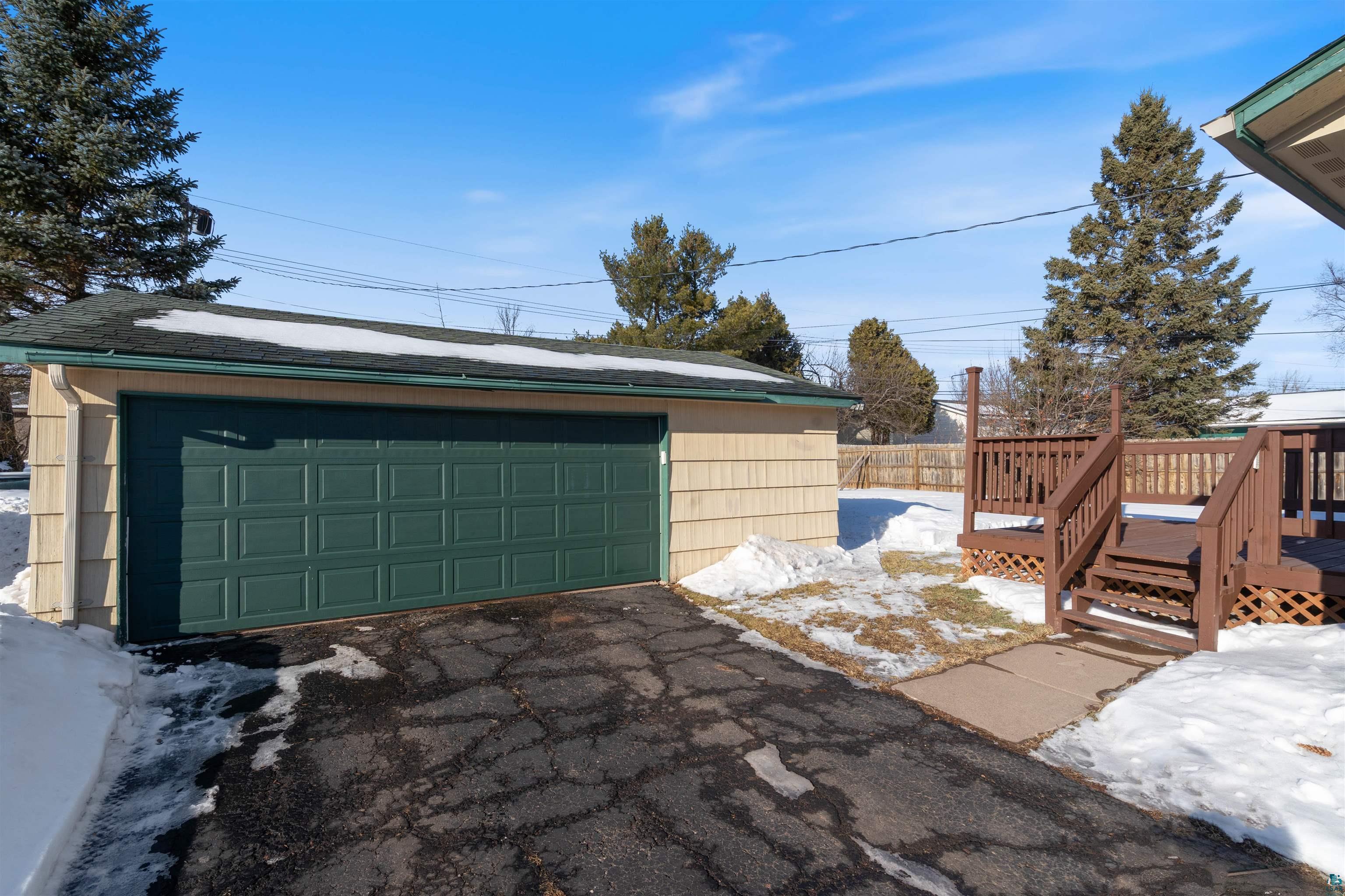 106 Edison Boulevard Silver Bay, MN 55614 - Photo 3 of 34