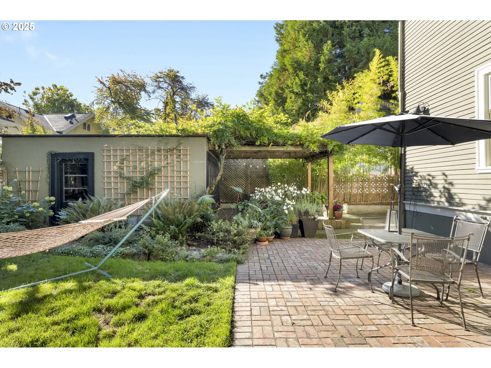 2744 Northeast 16th Avenue Portland, OR 97212 - Photo 46 of 47 a house view with a seating space