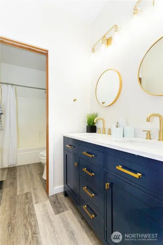 $910,000 | 14636 46th Avenue South, Tukwila, WA 98168