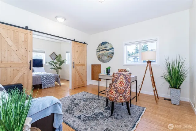 $910,000 | 14636 46th Avenue South, Tukwila, WA 98168