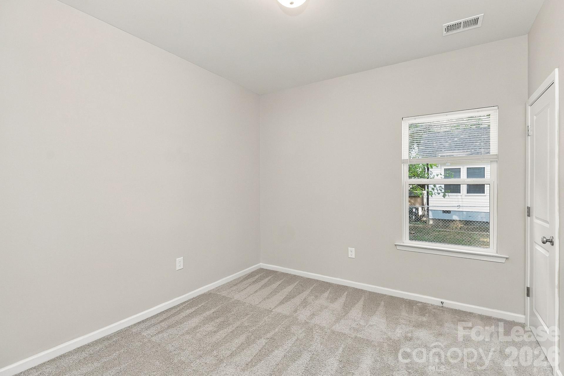 1023 North Ransom Street Gastonia, NC 28052 - Photo 8 of 10 Gallery Image 8