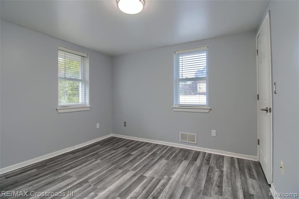 43216 Bemis Road Belleville, MI 48111 - Photo 23 of 38
