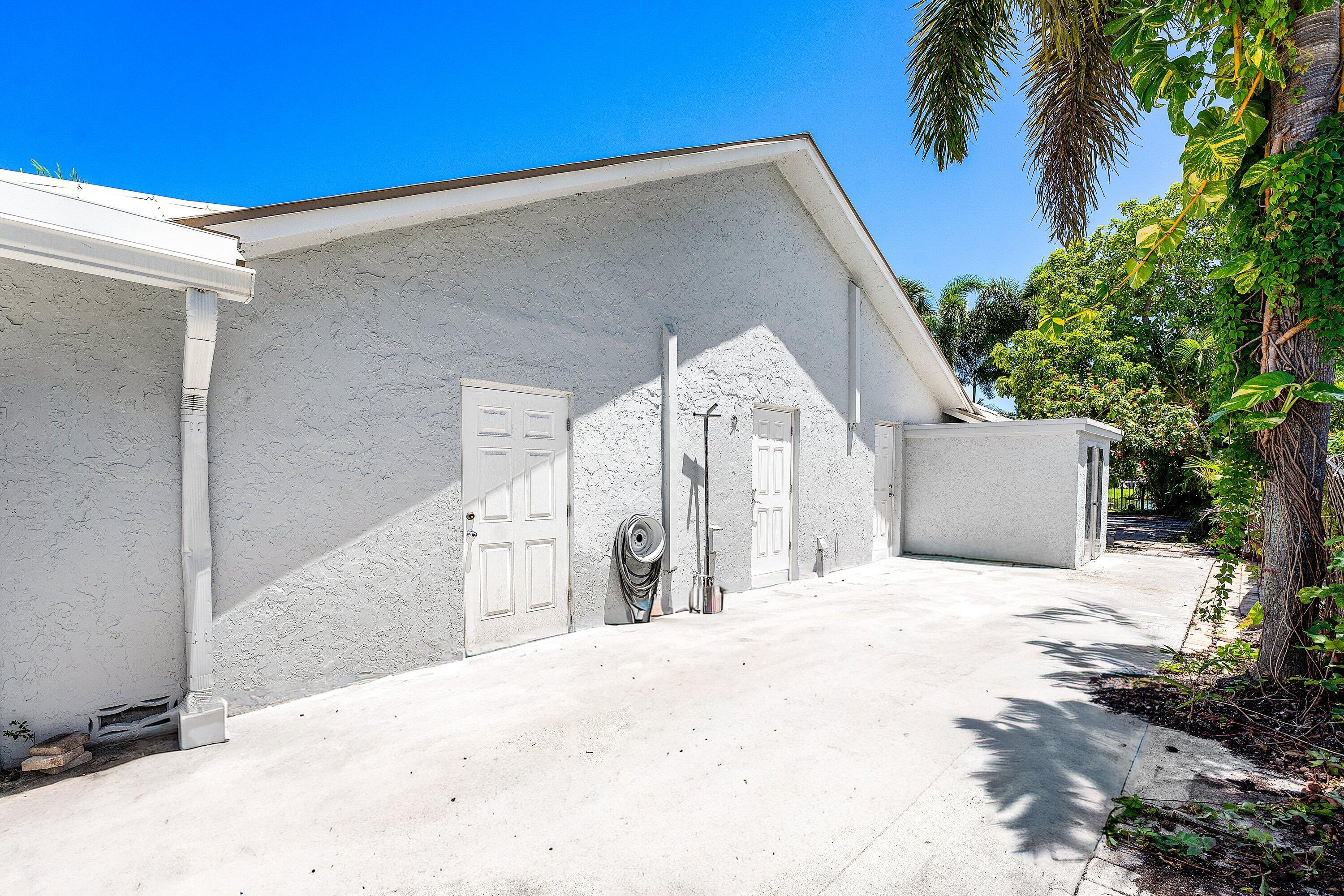 1402 Cormorant Road Delray Beach, FL 33444 - Photo 35 of 52 004-1402CormorantRoad-DelrayBeach-FL-334