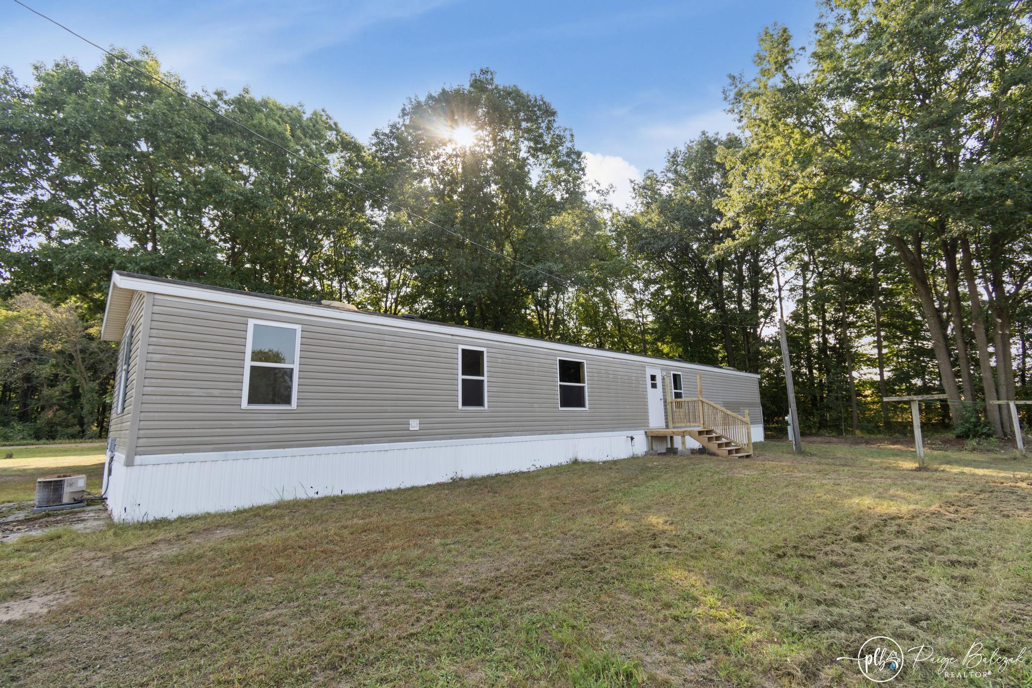 3226 South Grow Road Sidney, MI 48885 - Photo 15 of 24 DSC_0955