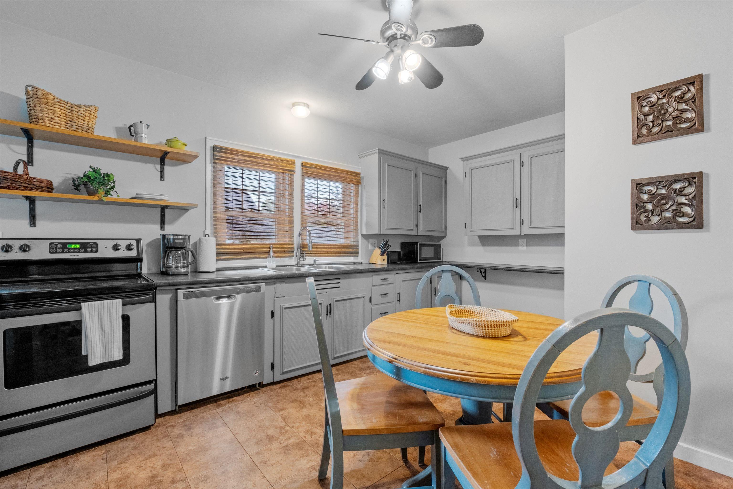 989 Union Street Manchester, NH 03104 - Photo 8 of 48