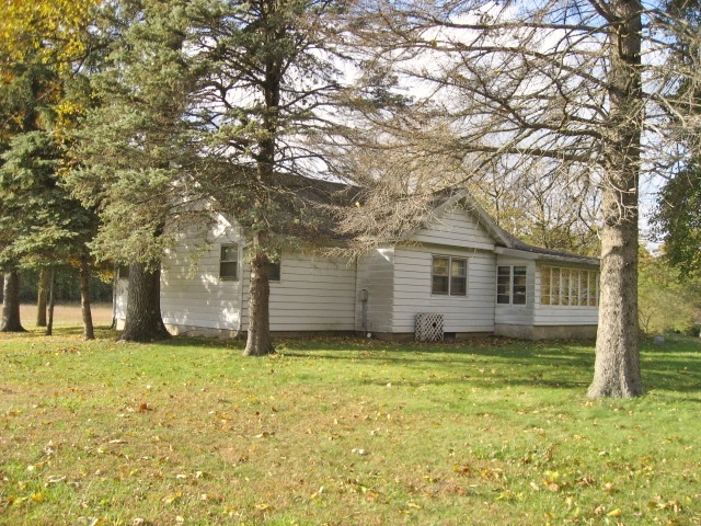 20051 South Sycamore Road Culver, IN 46511 - Photo 2 of 24 Gallery Image 2