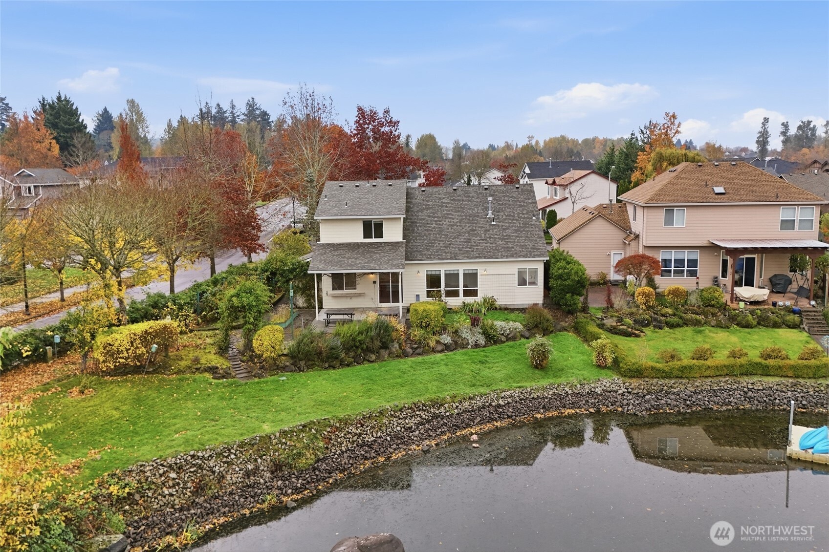 3550 Northeast 214th Avenue Fairview, OR 97024 - Photo 33 of 40 a view of a city with a building in the background