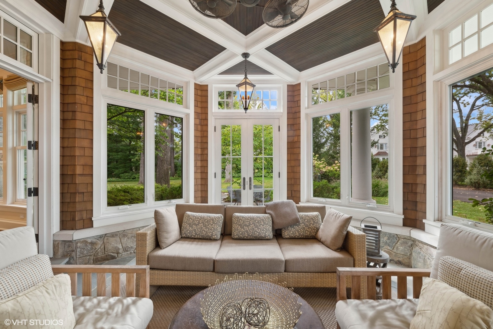 624 Pine Lane Winnetka, IL 60093 - Photo 11 of 100