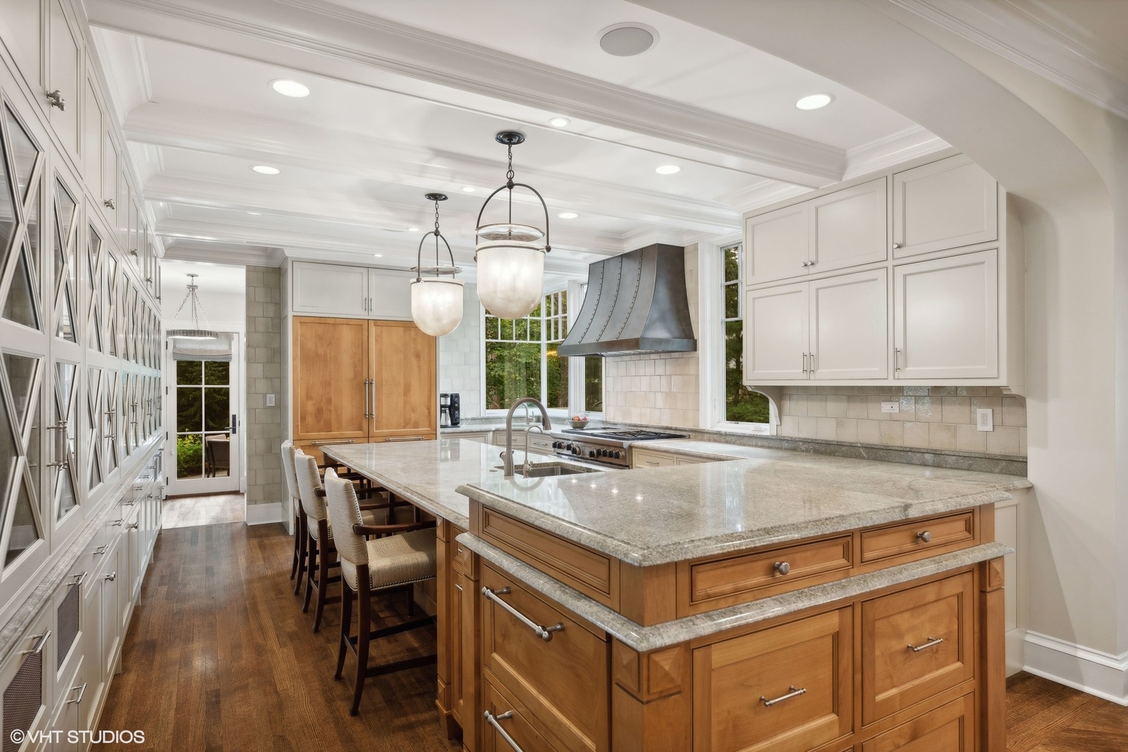 624 Pine Lane Winnetka, IL 60093 - Photo 15 of 100