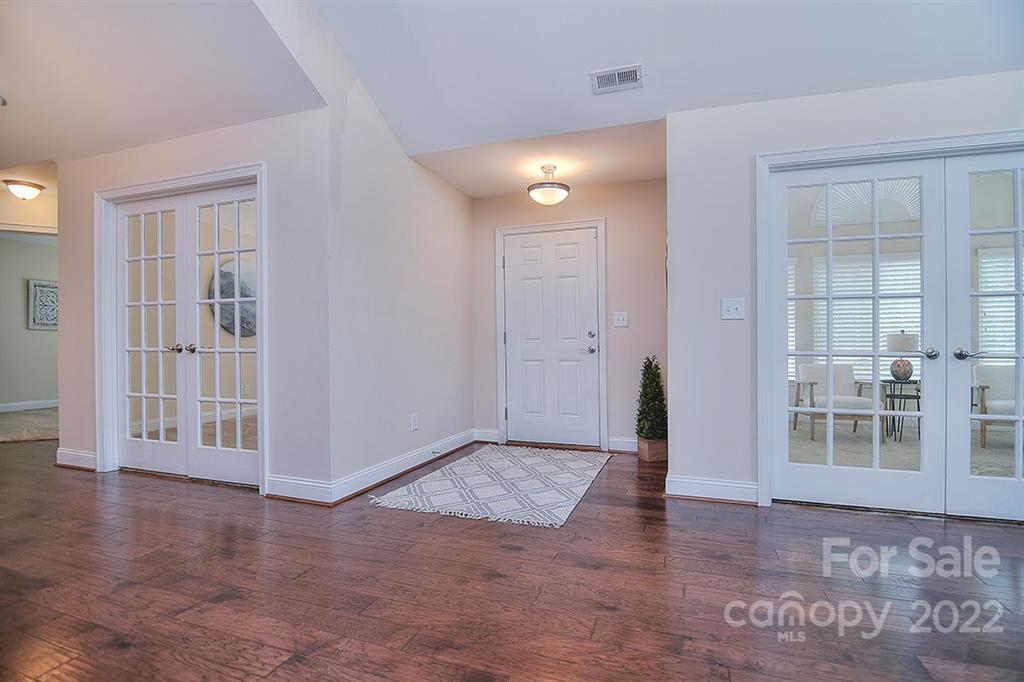5225 Prosperity Ridge Road Charlotte, NC 28269 - Photo 3 of 35 Gallery Image 3