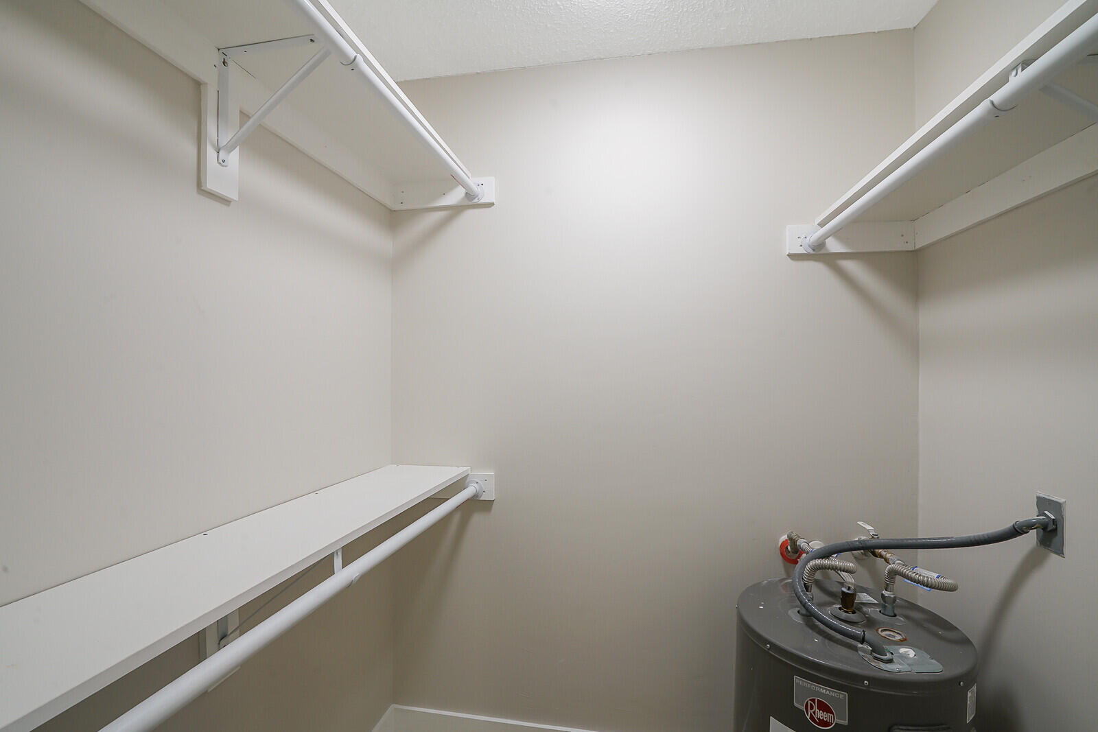 914 North Federal Highway, Unit 4 Lake Worth Beach, FL 33460 - Photo 14 of 18 a utility room with dryer and washer