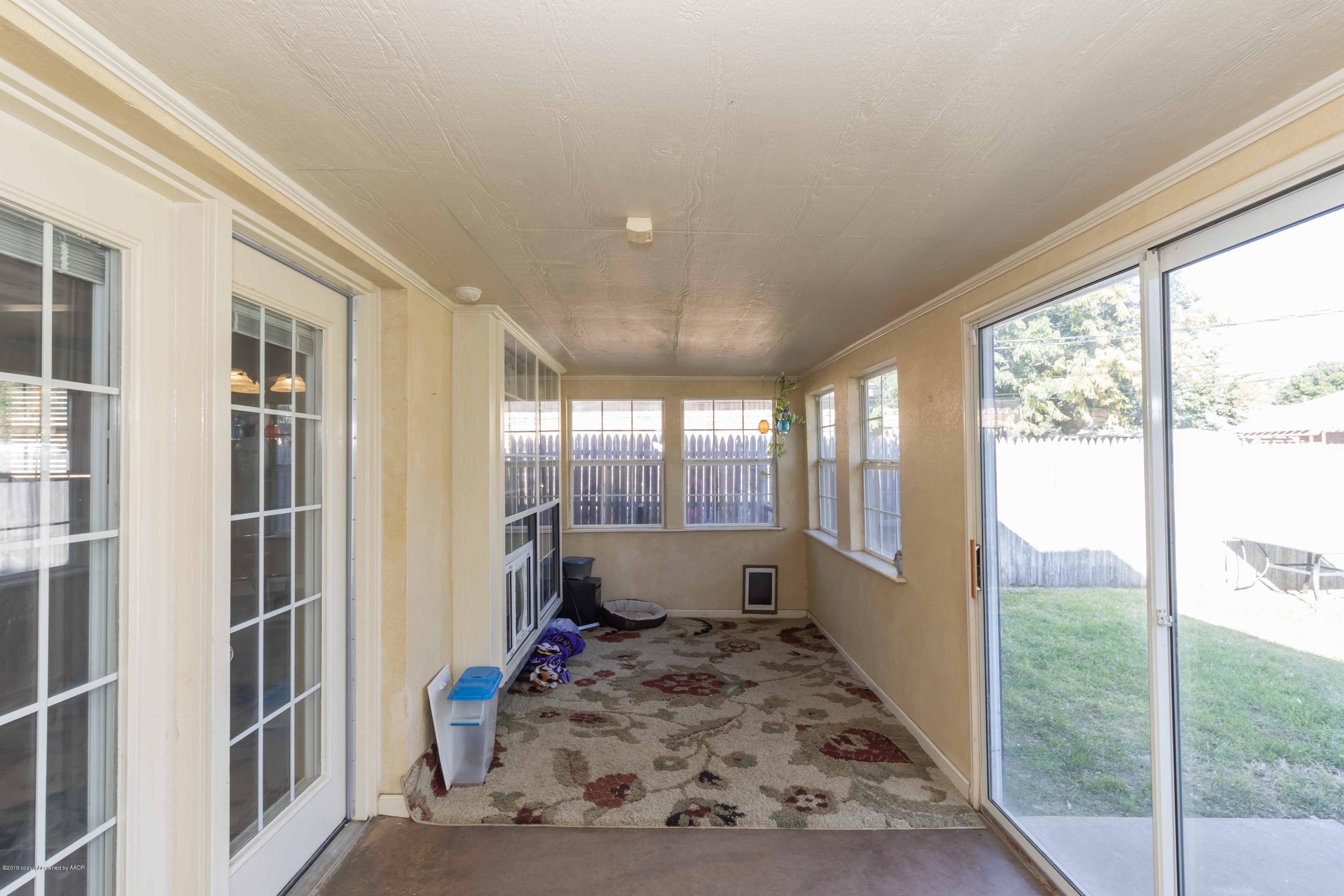 4208 Rincon Avenue Amarillo, TX 79110 - Photo 33 of 38 PATIO VIEW 2