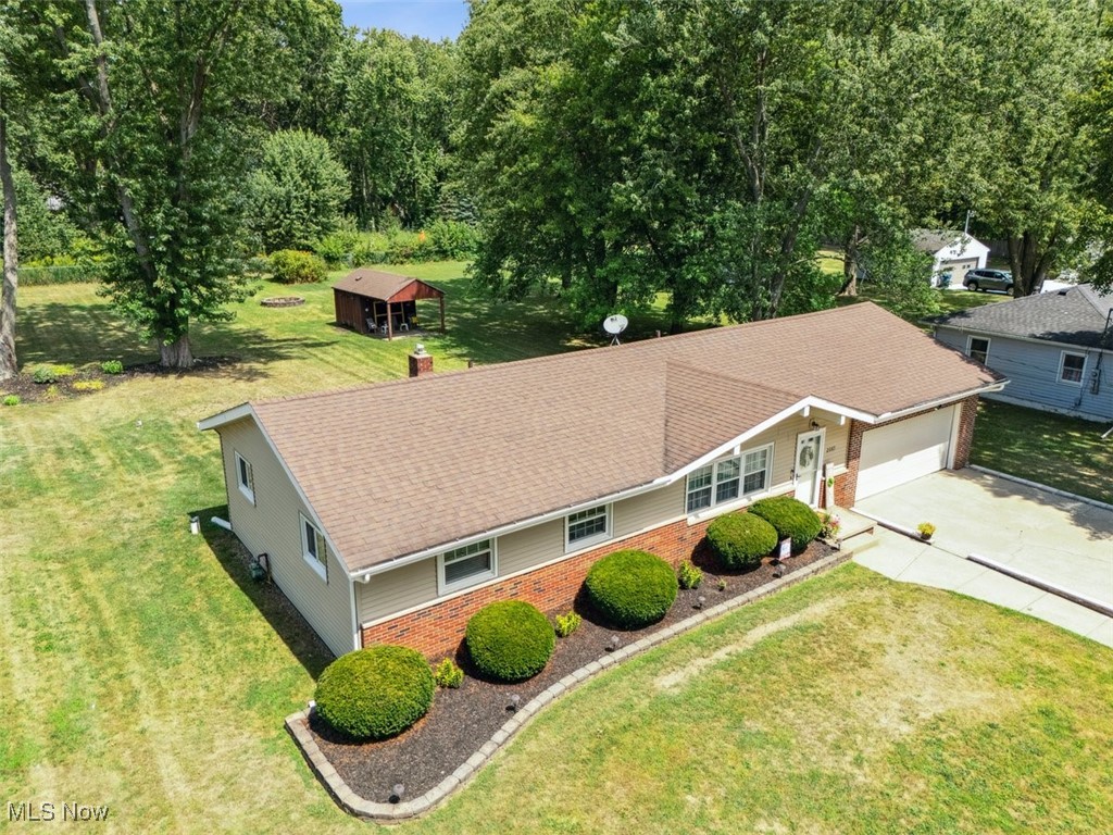2087 Lake Road Akron, OH 44312 - Photo 3 of 35 Gallery Image 3