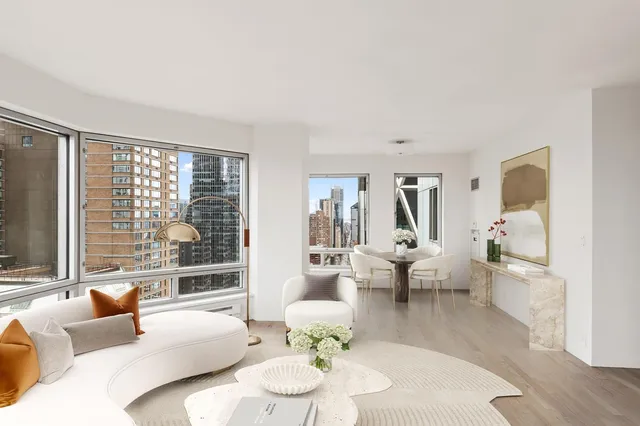 $3,550,000 | 301 West 57th Street, Unit 34C | Hell's Kitchen