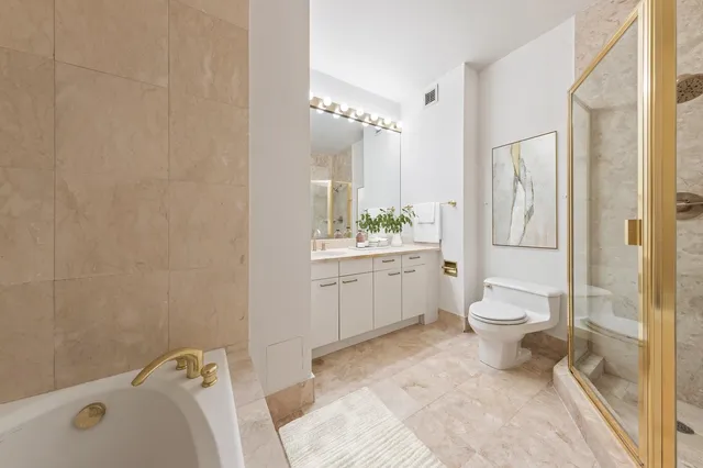 $3,550,000 | 301 West 57th Street, Unit 34C | Hell's Kitchen