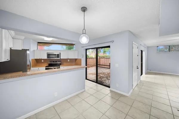 $2,400 | 8237 Severn Drive, Unit A, Boca Raton, FL 33433