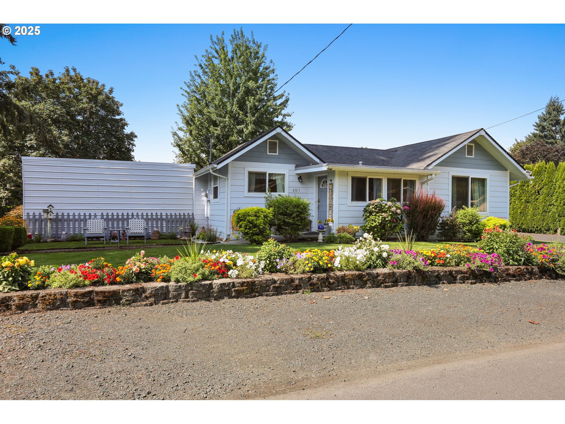 2011 River Loop 1 Eugene, OR 97404 - Photo 33 of 48