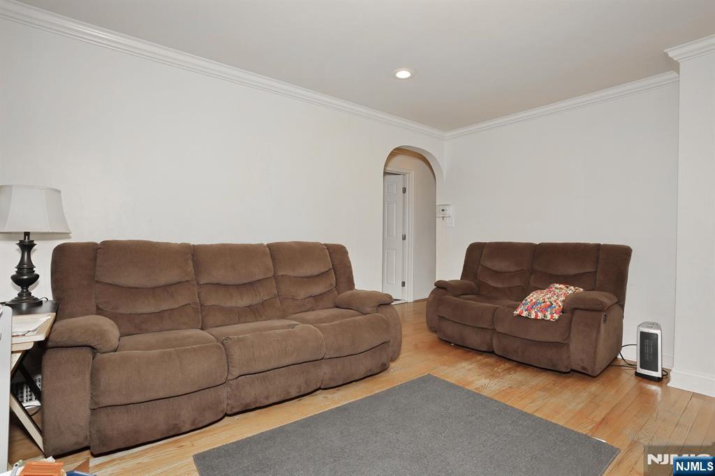 45 Webster Street Ridgefield Park, NJ 07660 - Photo 4 of 40
