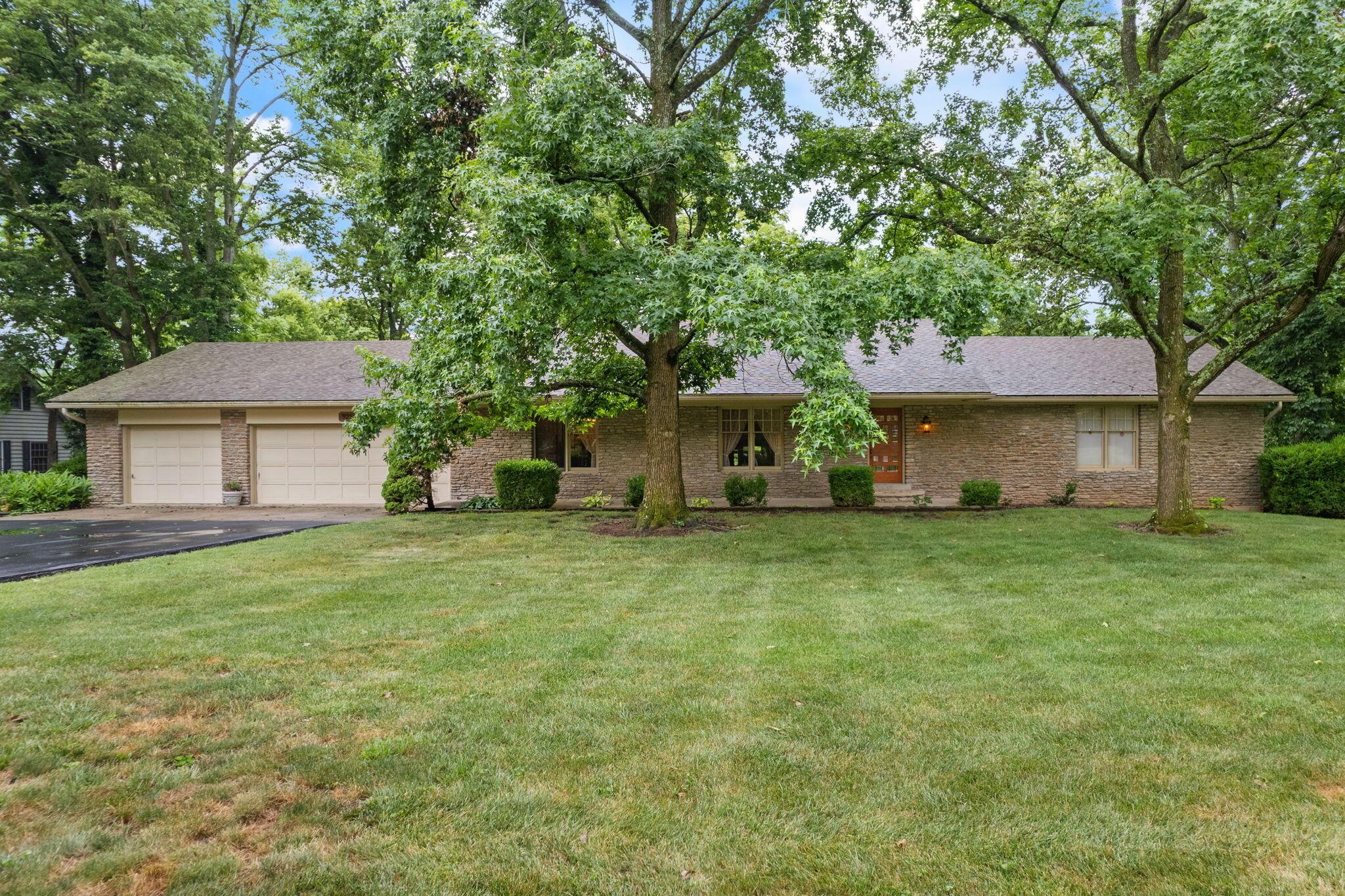 925 Walnut Road Frankfort, KY 40601 - Photo 2 of 74 58-web-or-mls-DJI_0009