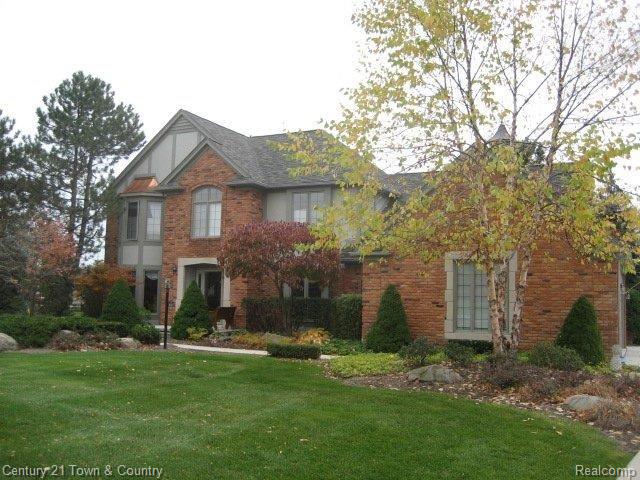 584 Oakbridge Drive Rochester, MI 48306 - Photo 1 of 9 Front of Home