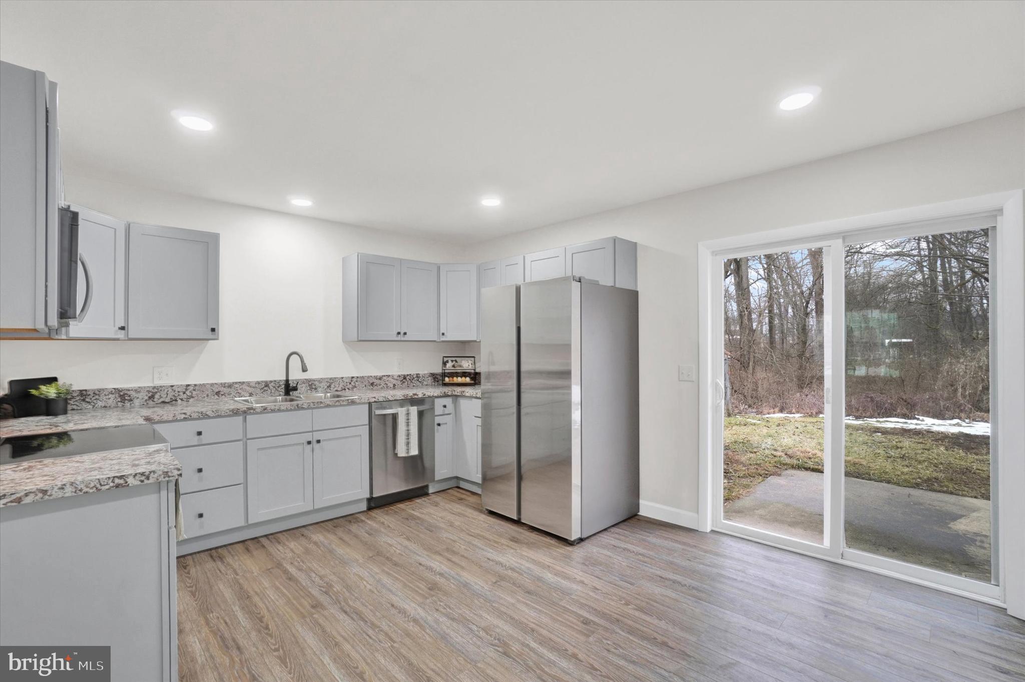 3116 Galaxy Road Dover, PA 17315 - Photo 8 of 19 Gallery Image 8