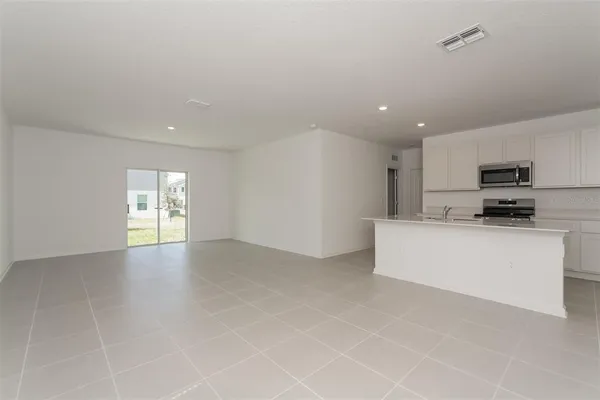 $2,545 | 5439 Meadow Walk Drive, Davenport, FL 33837