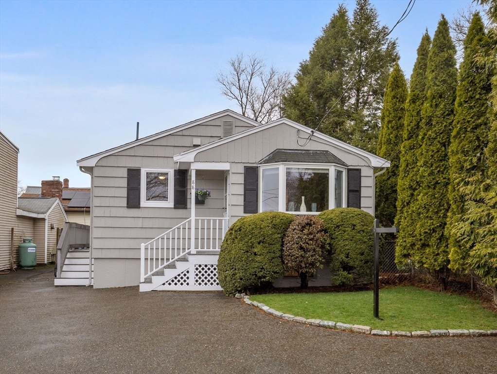 88 Lakeview Terrace Waltham, MA 02451 - Photo 1 of 14 Gallery Image 1