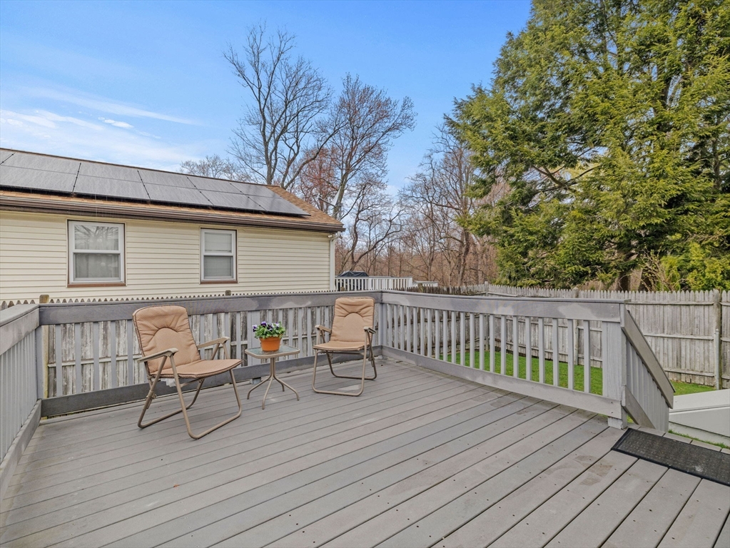 88 Lakeview Terrace Waltham, MA 02451 - Photo 12 of 14 Gallery Image 12