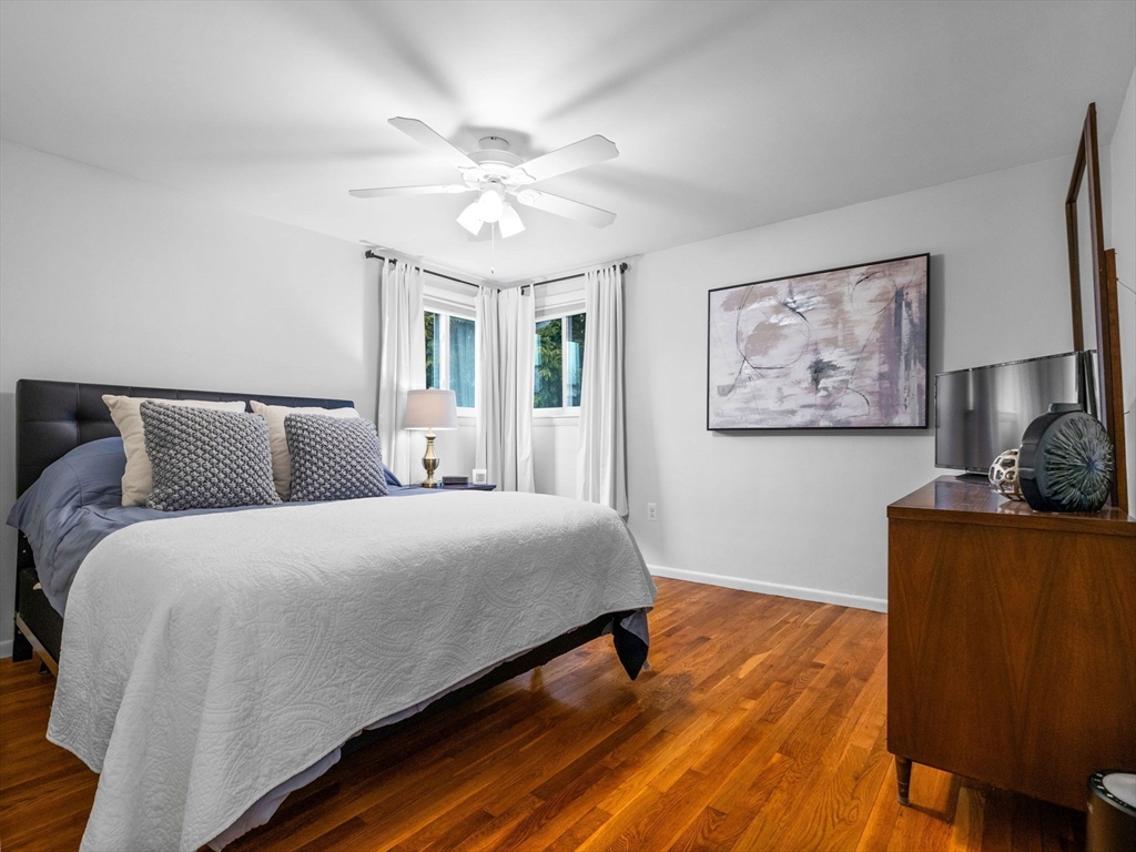 88 Lakeview Terrace Waltham, MA 02451 - Photo 5 of 14 Gallery Image 5
