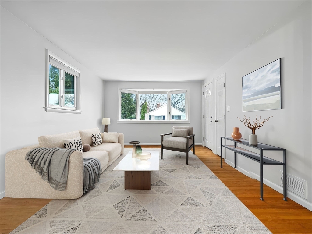 88 Lakeview Terrace Waltham, MA 02451 - Photo 10 of 14 Gallery Image 10