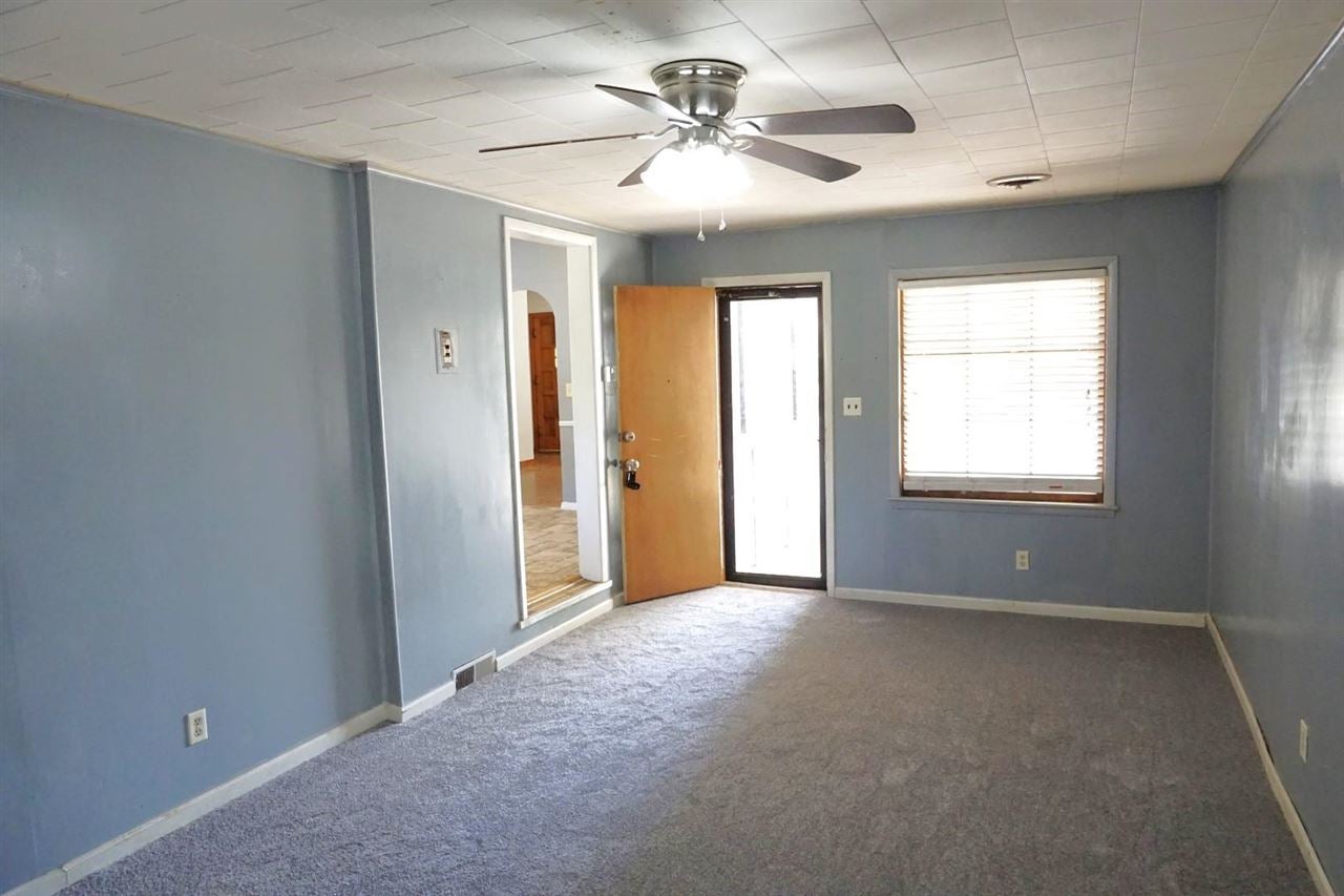 711 Maple Street Perry, OK 73077 - Photo 16 of 26 Gallery Image 16