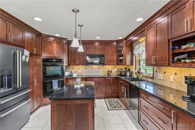 $749,499 | 354 Westwood Road, Lancaster, NY 14086